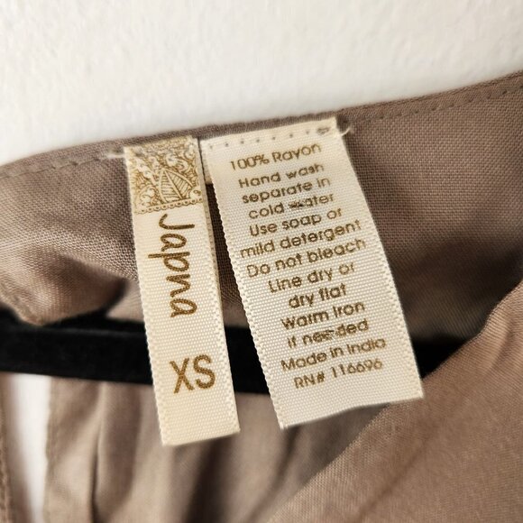 Japna Smocked Embroidered V-Neck Cropped Wide Leg Olive Green Jumpsuit XS - Picture 5 of 6